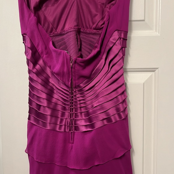 Tadashi Silk halter style long gown size 10 - Picture 5 of 6